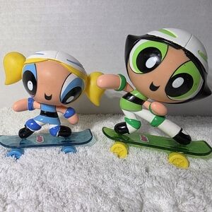 Vintage Skater "Buttercup" & "Bubbles" Skateboard Powerpuff Girls Figures
